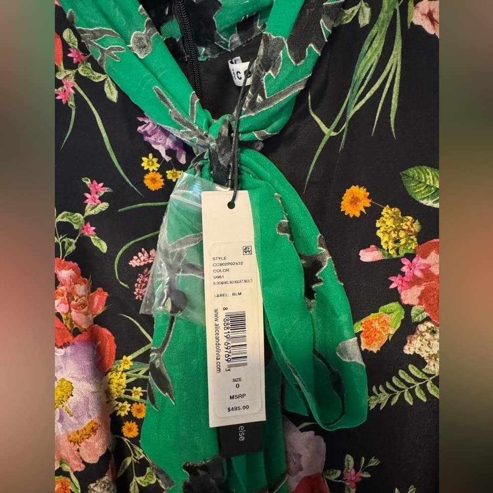 Alice & Olivia Lessie Tie Neck blooming bouquet floral mini dress - Picture 7 of 11